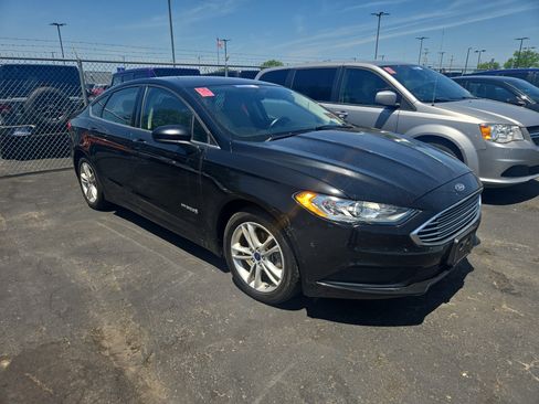 Used 2018 Ford Fusion S FWD image 3