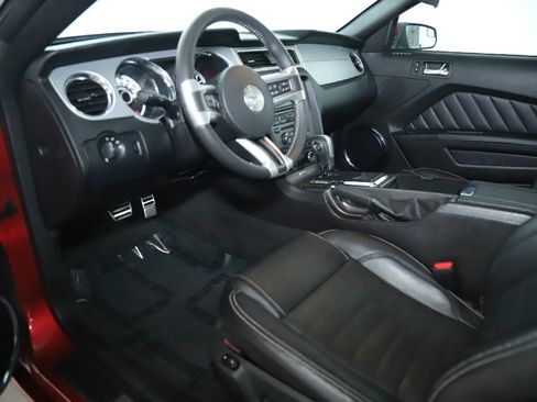 Used 2013 Ford Mustang Premium image 15