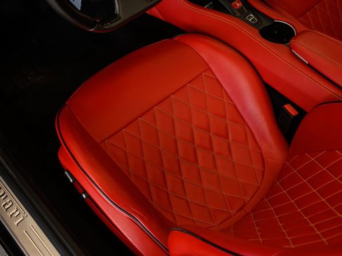 Used 2017 Ferrari California T image 35