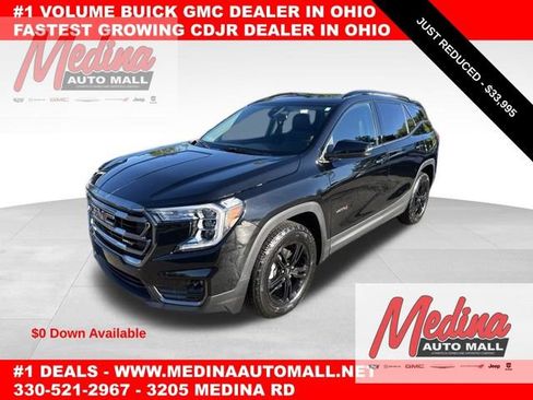 Used 2024 GMC Terrain AT4 AWD/4WD image 1