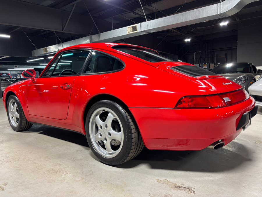 Used 1995 Porsche 911 Carrera 4 AWD/4WD image 3