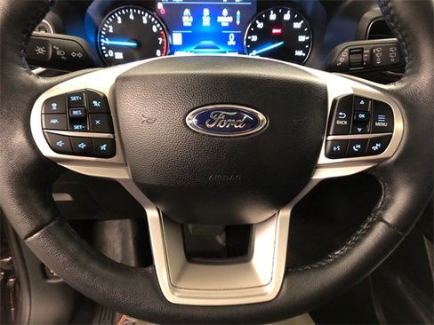 Used 2023 Ford Explorer XLT w/ Equipment Group 202A image 19