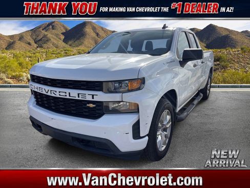 Used 2020 Chevrolet Silverado 1500 Custom w/ Custom Value Package RWD image 1