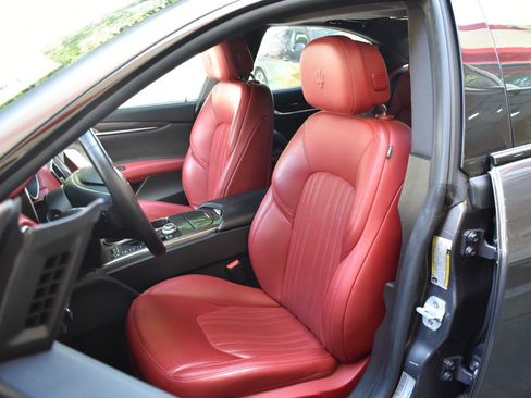Used 2019 Maserati Ghibli RWD image 13