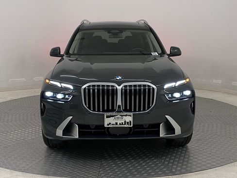 Used 2026 BMW X7 xDrive40i w/ Premium Package image 5