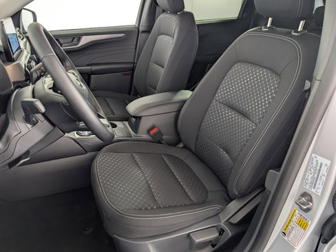 New 2025 Ford Escape Active w/ Cold Weather Package image 10