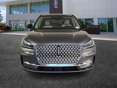New 2026 Lincoln Corsair Premiere image 3