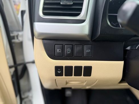 Used 2018 Toyota Highlander XLE image 14