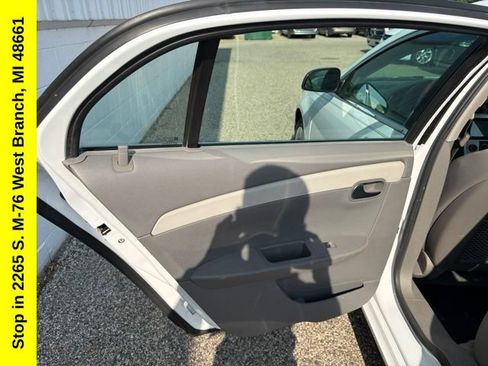 Used 2012 Chevrolet Malibu LS FWD image 27