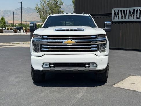 Used 2020 Chevrolet Silverado 3500 High Country w/ Z71 Off-Road Package AWD/4WD image 2