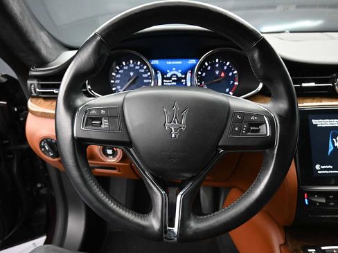 Used 2018 Maserati Quattroporte S GranLusso RWD image 9