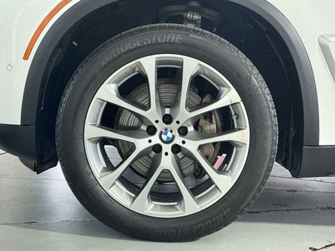 Used 2024 BMW X5 xDrive40i AWD/4WD image 13