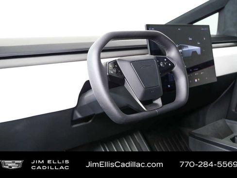 Used 2024 Tesla Cybertruck AWD Crew Cab image 4