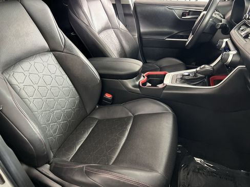 Used 2021 Toyota RAV4 TRD Off-Road w/ TRD Off-Road Weather Package image 26