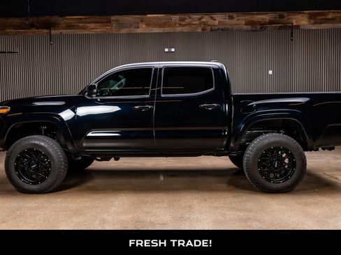 Used 2020 Toyota Tacoma SR5 image 5