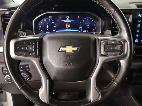 Used 2024 Chevrolet Silverado 1500 LTZ AWD/4WD image 3