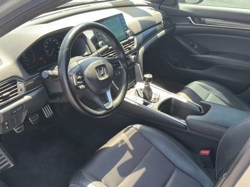 Used 2019 Honda Accord Sport image 8