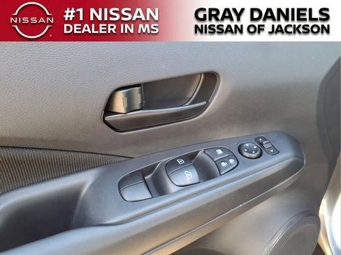Certified 2025 Nissan Kicks Play S FWD image 11