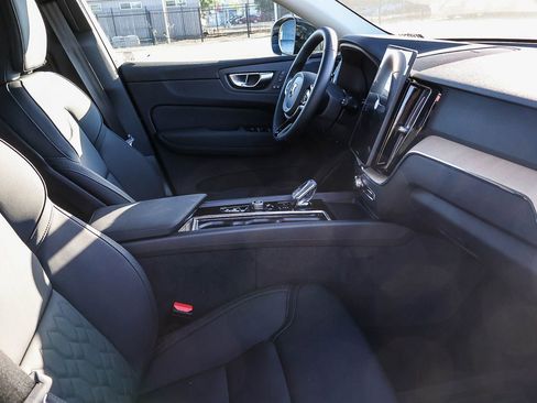 New 2026 Volvo XC60 B5 Plus AWD/4WD image 17