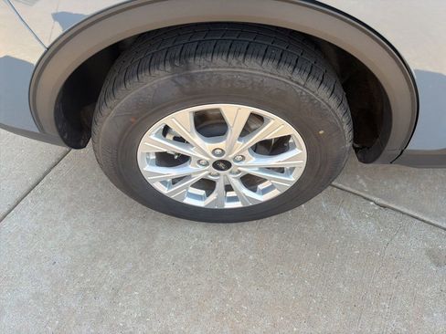 Used 2024 Ford Escape Active image 32