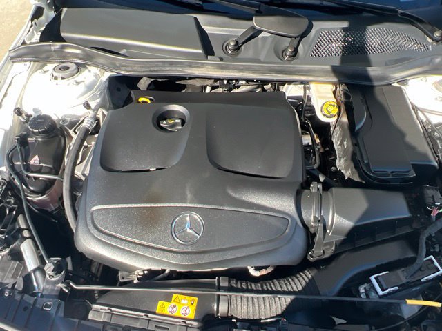Used 2019 Mercedes-Benz GLA 250 4MATIC image 30
