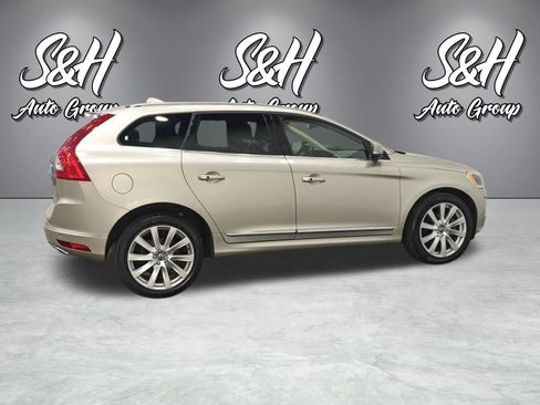 Used 2017 Volvo XC60 T5 Inscription w/ Preferred Option Package image 23