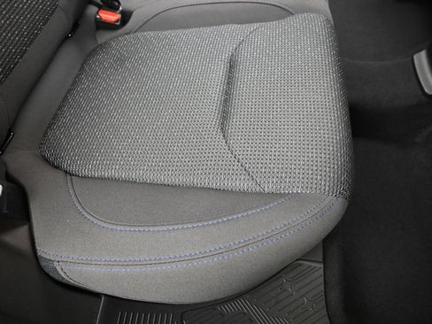 Certified 2025 Subaru Forester Premium AWD/4WD image 16