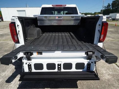 Used 2025 GMC Sierra 1500 SLT w/ SLT Premium Plus Package AWD/4WD image 12