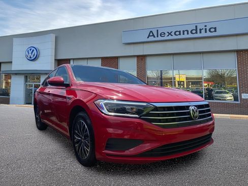 Used 2019 Volkswagen Jetta SEL FWD image 1