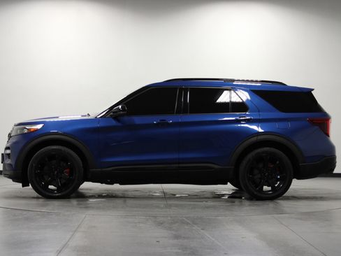 Used 2020 Ford Explorer ST w/ ST Street Pack image 7