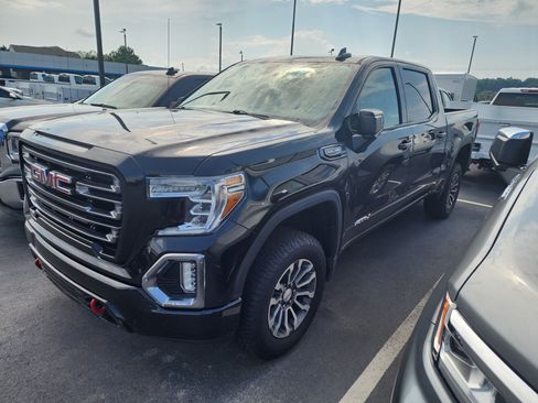 Used 2021 GMC Sierra 1500 AT4 w/ AT4 Preferred Package AWD/4WD image 2