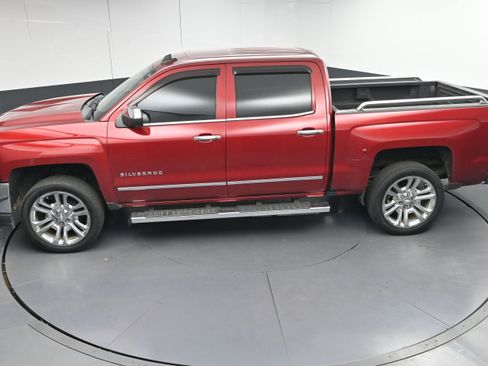 Used 2018 Chevrolet Silverado 1500 LTZ image 37
