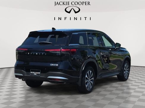Certified 2026 INFINITI QX60 Pure w/ Cargo Package AWD/4WD image 5