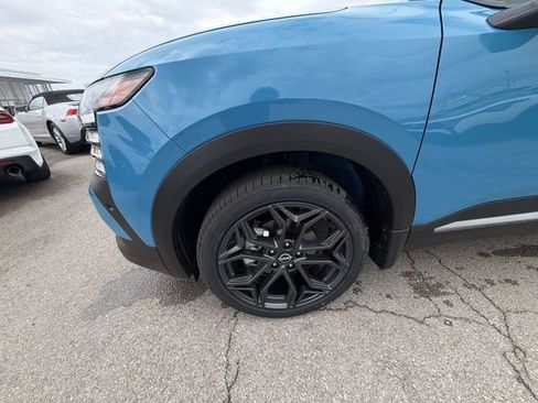 New 2026 Nissan Kicks SR w/ SR Premium Package AWD/4WD image 10