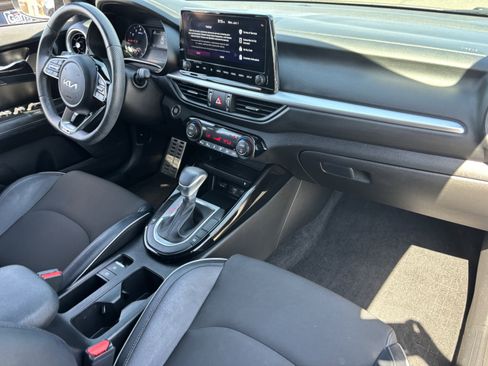 Certified 2023 Kia Forte GT-Line w/ GT-Line Premium Package FWD image 10