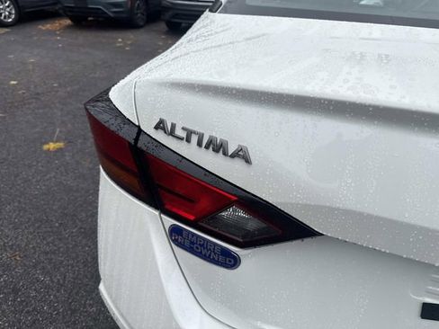 Used 2023 Nissan Altima 2.5 SV image 5