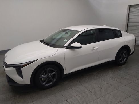 Used 2025 Kia K4 FWD image 2