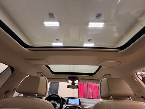 Used 2018 BMW 740i image 47