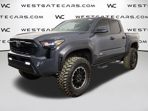 Used 2025 Toyota Tacoma Limited image 1