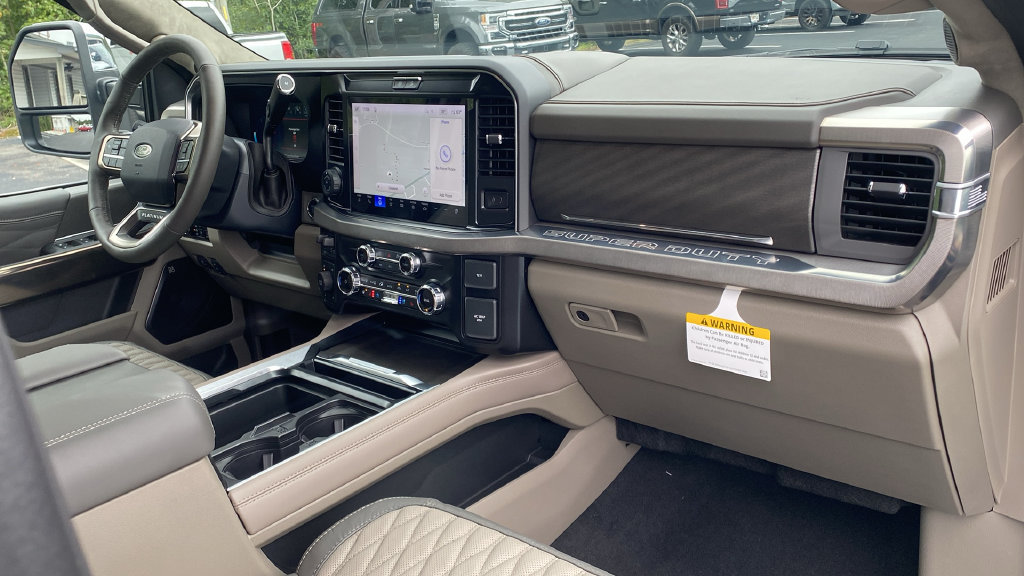 New 2027 Ford F250 Platinum w/ Platinum Plus Package AWD/4WD image 11