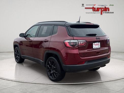 Used 2022 Jeep Compass Altitude image 3