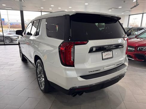 Used 2023 GMC Yukon Denali Ultimate image 3