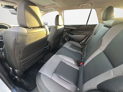 Used 2025 Subaru Outback Onyx Edition XT w/ Popular Package #2 image 39