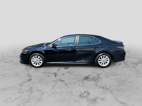 Used 2024 Toyota Camry SE FWD image 5