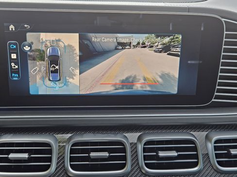 New 2026 Mercedes-Benz GLS 63 AMG 4MATIC image 18