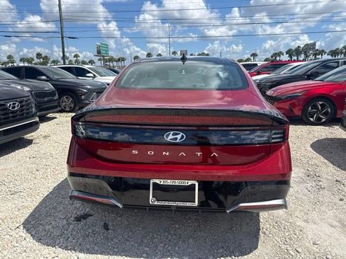 Used 2024 Hyundai Sonata SEL w/ Convenience Package FWD image 7