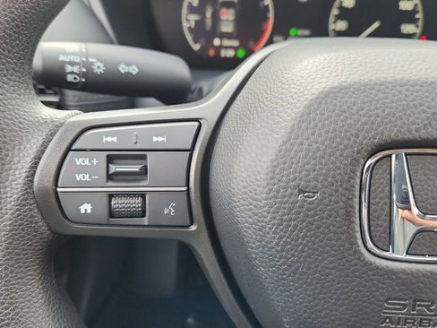 New 2026 Honda HR-V LX image 10
