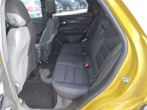 Used 2023 Chevrolet TrailBlazer RS w/ Sun and Liftgate Package image 12