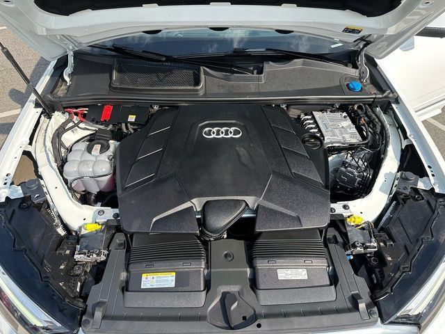 Used 2025 Audi Q7 3.0T Premium Plus AWD/4WD image 7