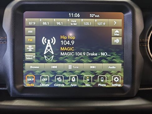 Certified 2022 Jeep Gladiator Overland image 21